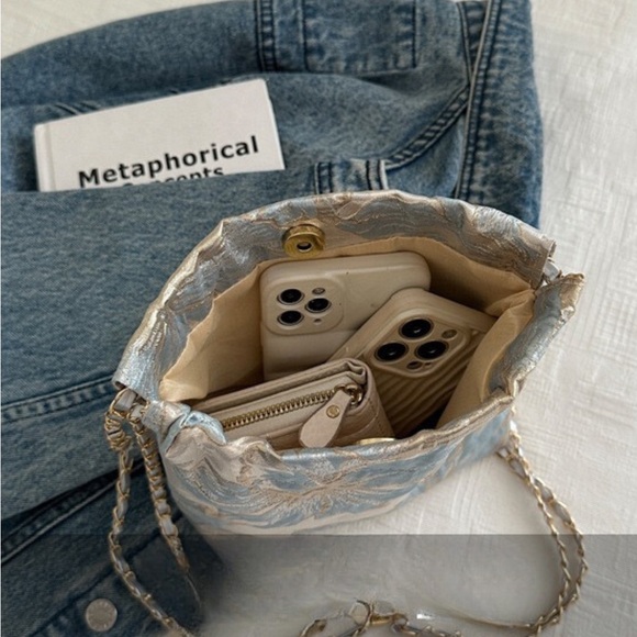 Versatile Casual Shoulder Bags High-capacity Commuter Crossbody Bucket Bag - Picture 10 of 13